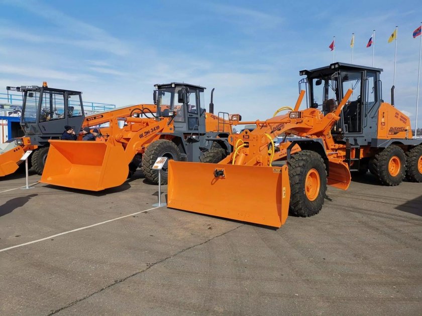 Автогрейдера "завод дорожных машин"