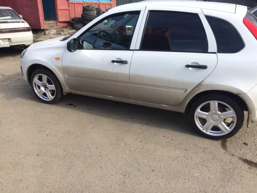 Лада Калина r16