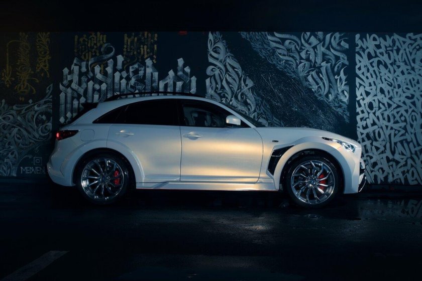 Инфинити qx70 в обвесе Draco