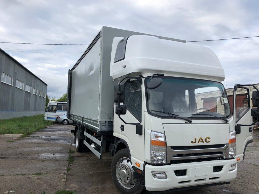 Грузовик JAC n80