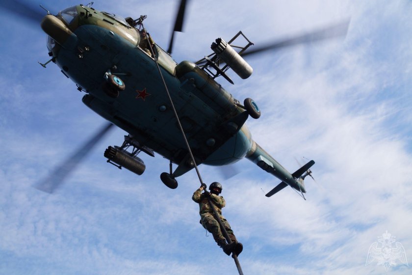 Беспарашютное десантирование с вертолета