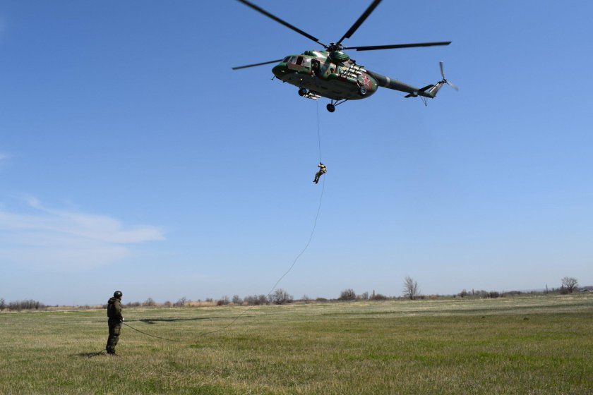 Канат для беспарашютного десантирования из вертолета