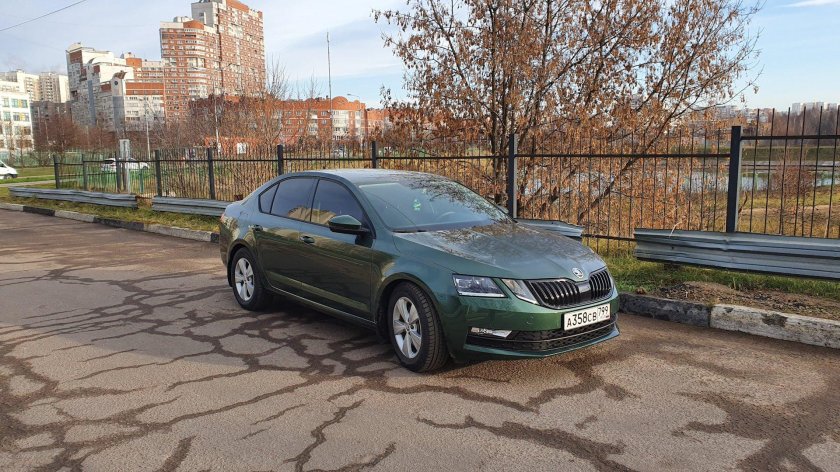 Skoda Octavia a8 зеленая