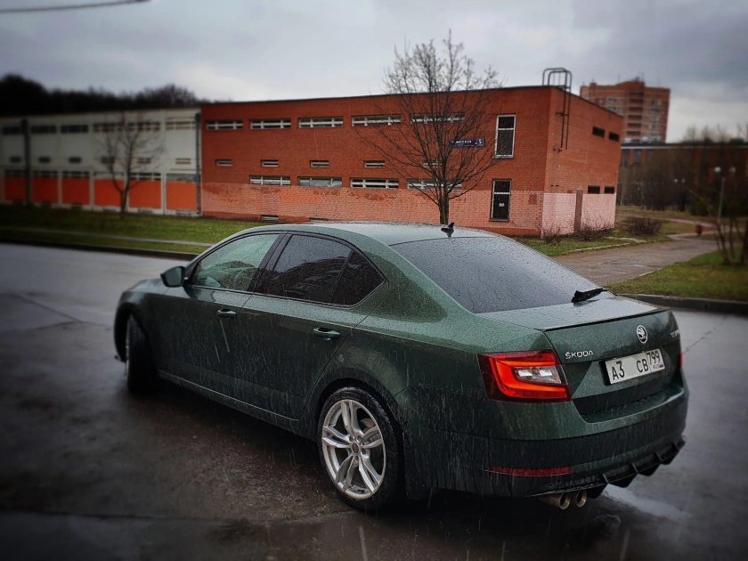Skoda Octavia a7fl зеленая