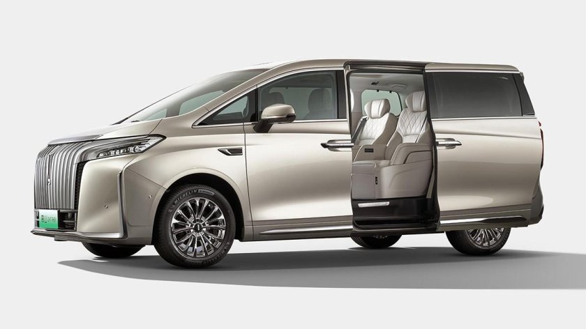 Минивэн Тойота альфард