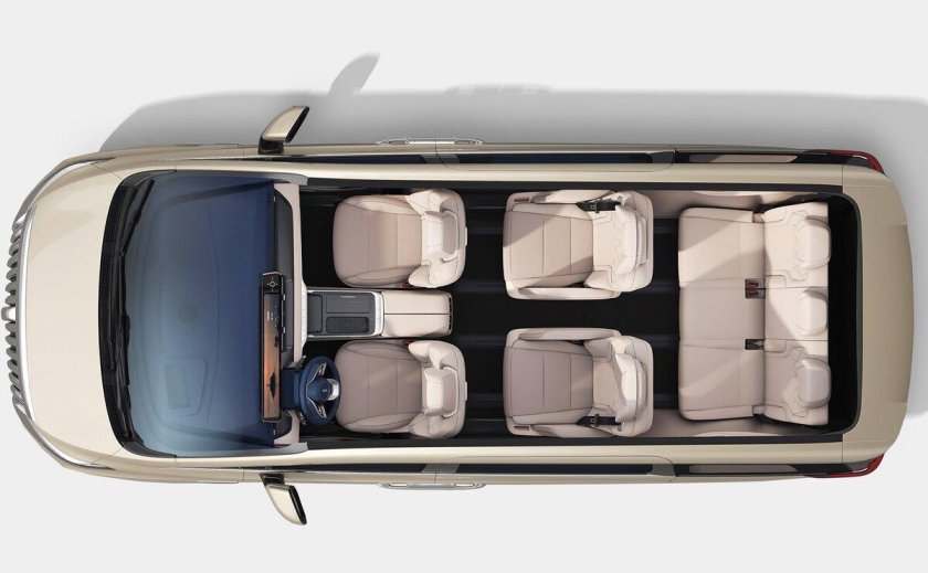 Семиместный микроавтобус