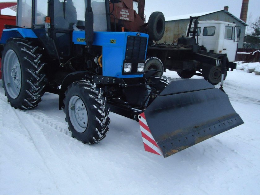 Отвал бульдозерный гидроповоротный трактор МТЗ-82.1