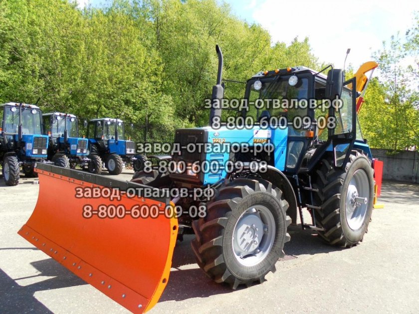 Беларус-1221 трактор