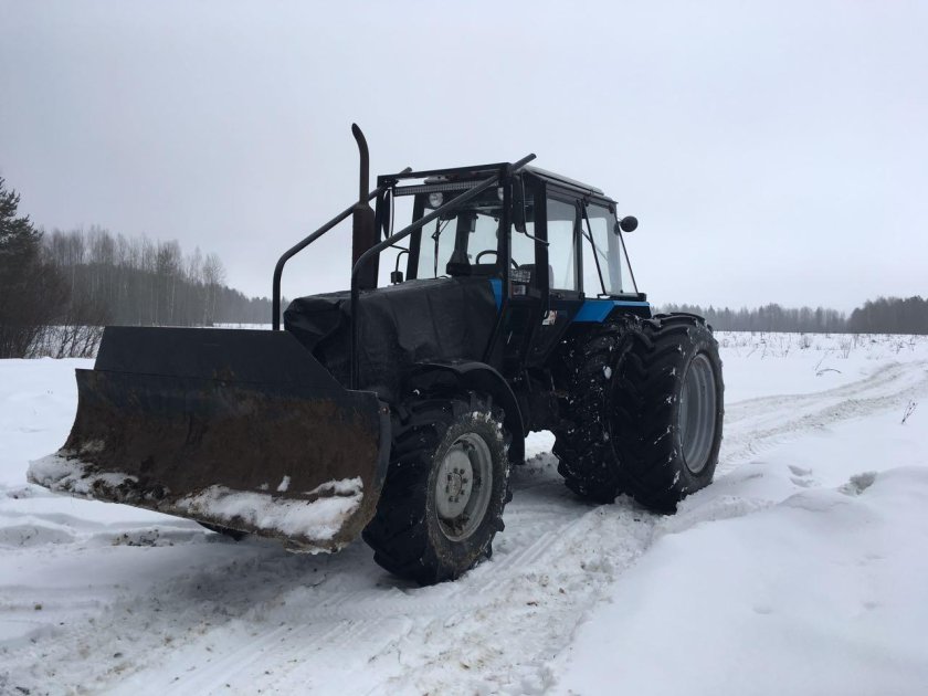 МТЗ 1221 С бульдозерным отвалом