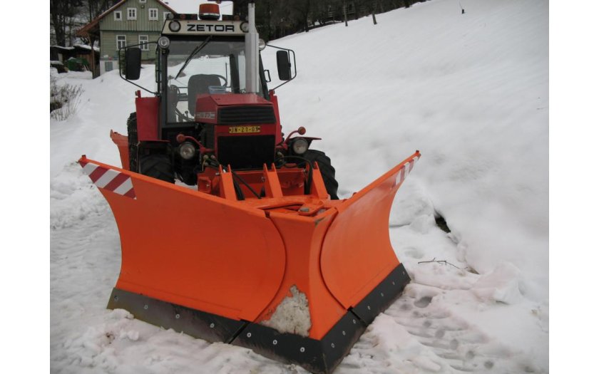 Отвал на МТЗ 1221 для уборки снега