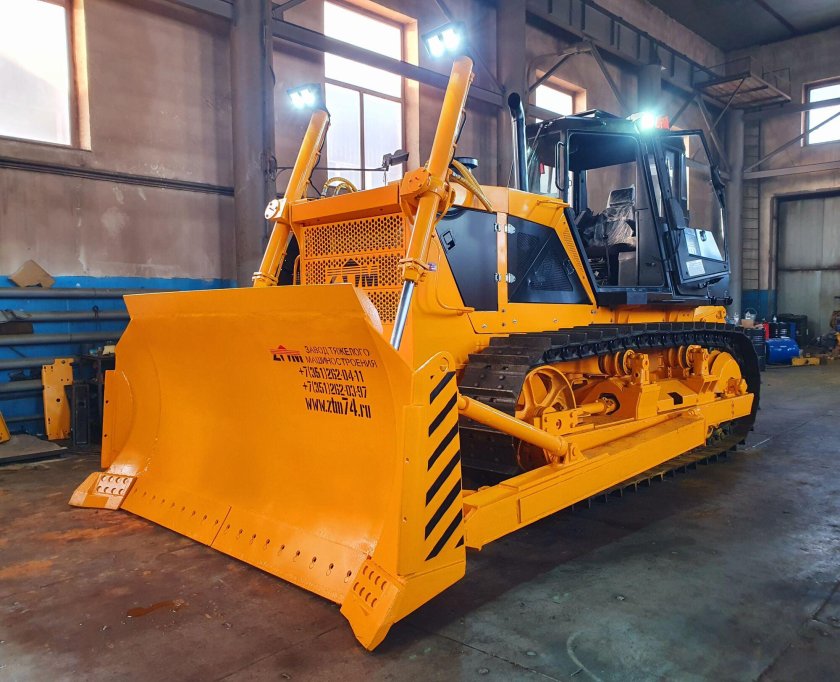 Бульдозер Shantui sd16