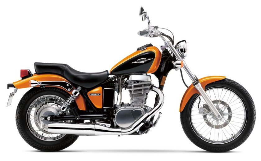 Suzuki Boulevard s40