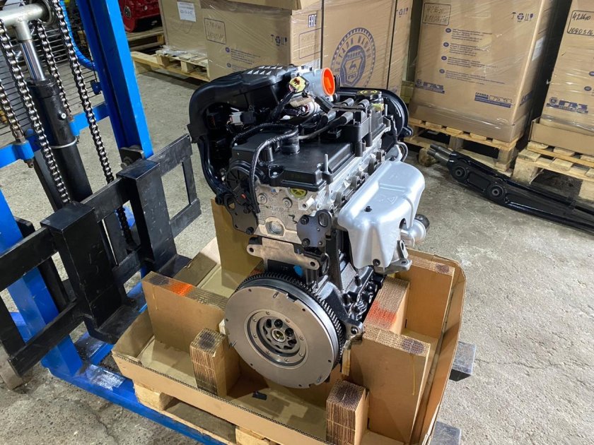 Мотор Крайслер 2.4 Газель