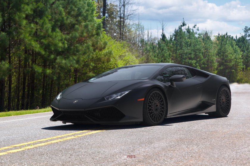 Lamborghini Huracán черный матовый