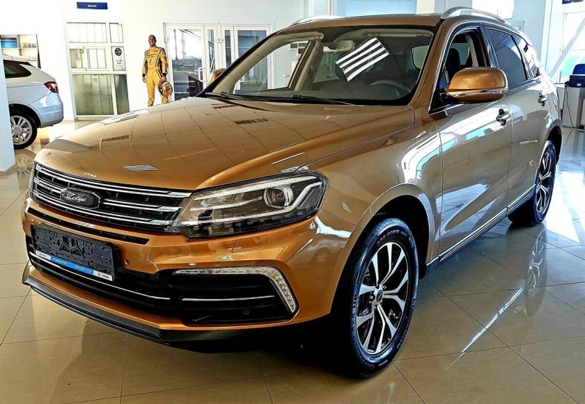 Машина Zotye Coupa