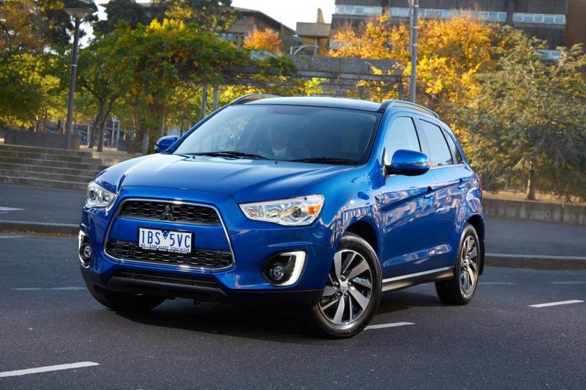 Митсубиси АСХ 2015