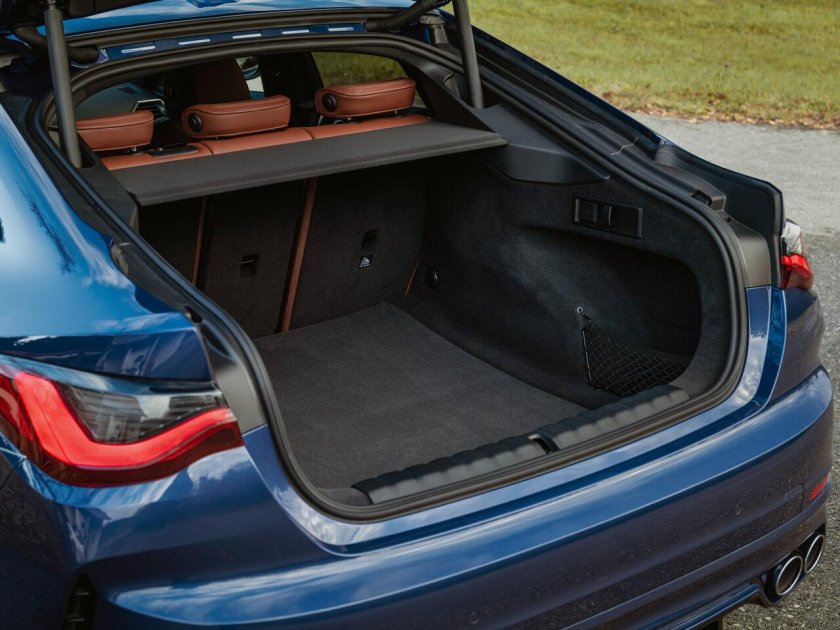 BMW 4 Gran Coupe багажник