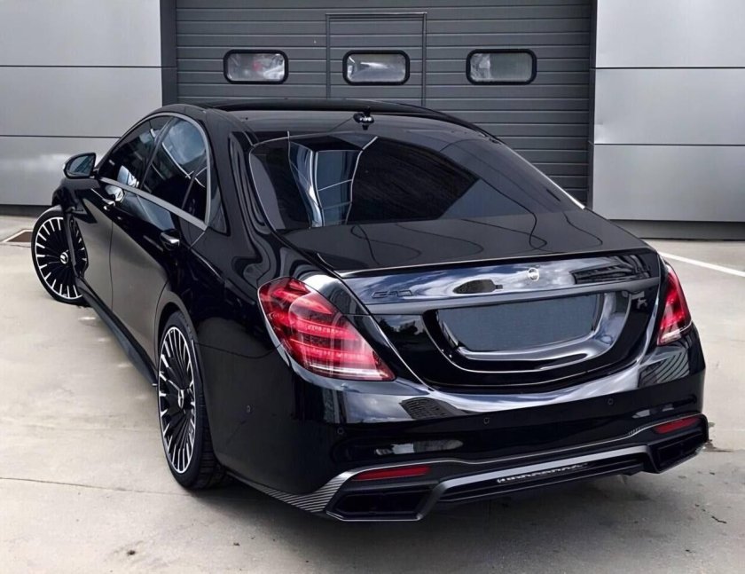 222 Мерседес 6.3 AMG