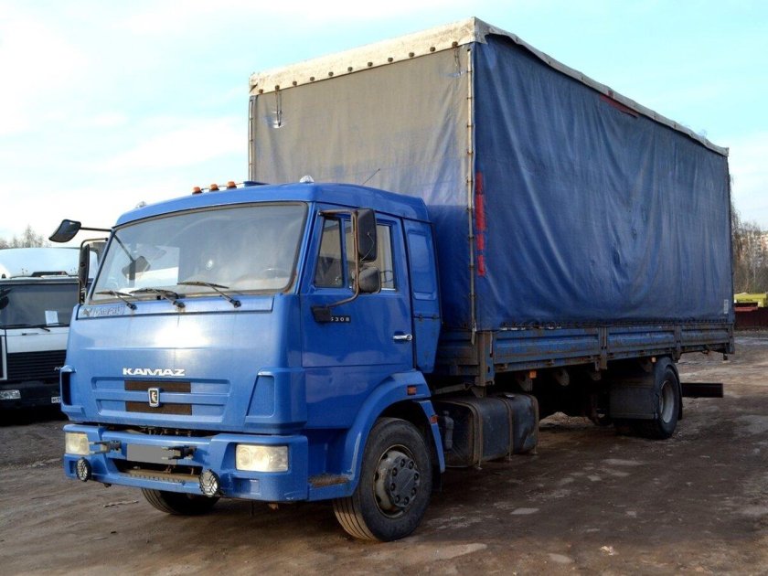 КАМАЗ 5308 бортовой тентованный