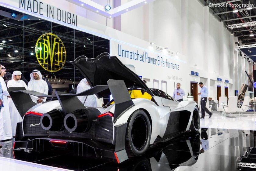 Машина Devel Sixteen Prototype