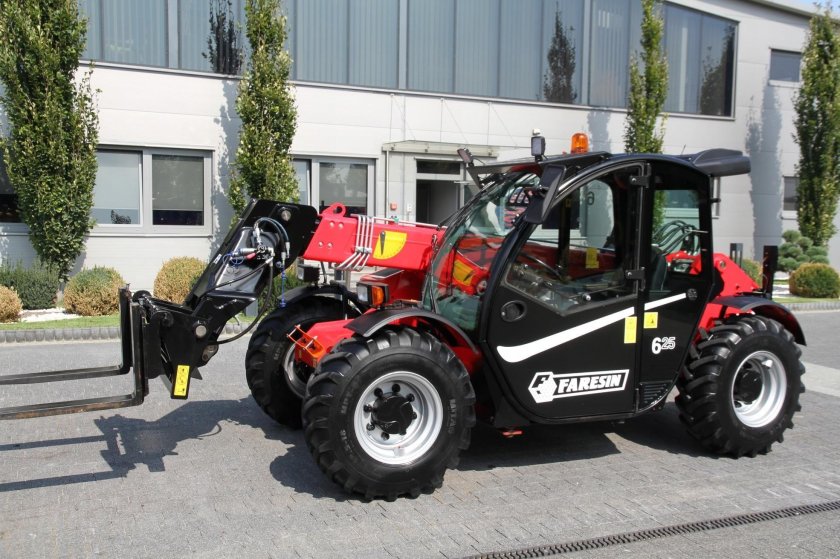 Фарезин телескопический погрузчик