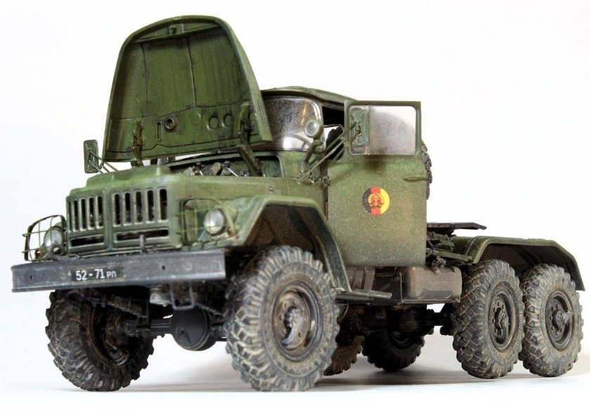 ЗИЛ 131 Бронко 1/35