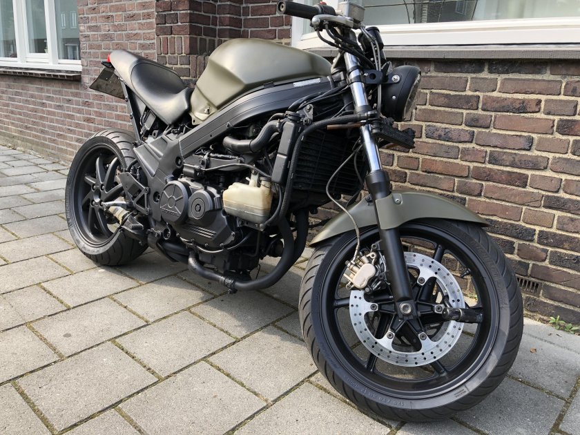 Honda VFR 750 Street Fighter