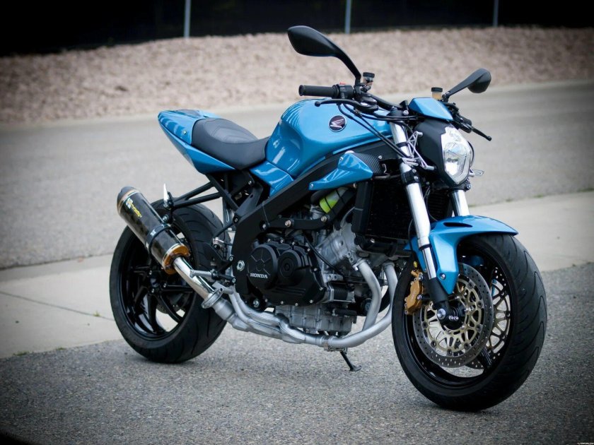 Honda VFR 750 Street Fighter