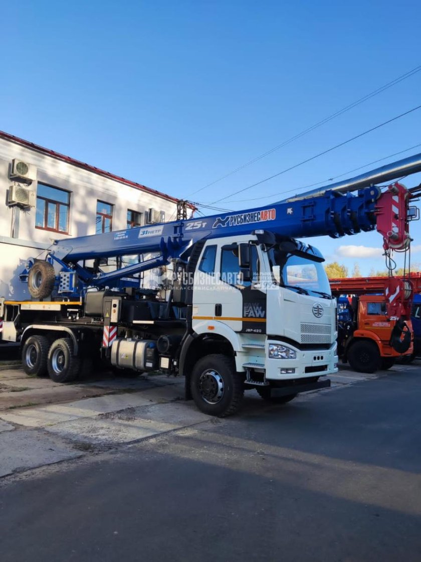 КС 55713-9в-1 автокран 25т.(FAW-3250) ОВОИД колесная формула 6х6