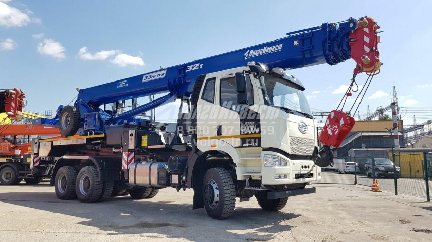 Автокран 32 тонны