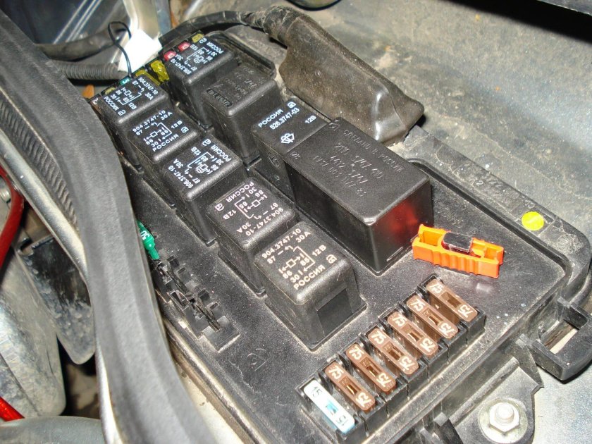 Реле габаритов ВАЗ 2114