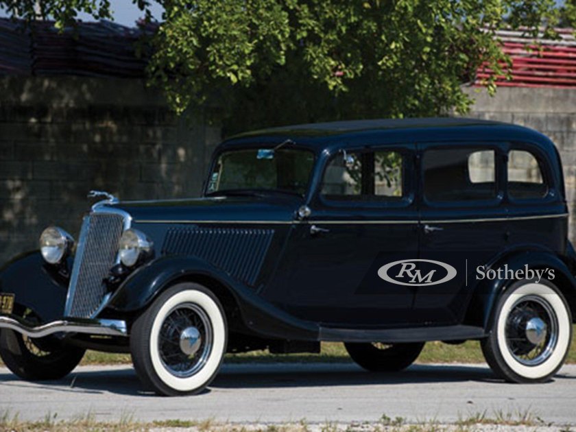 1934 Ford Deluxe Fordor