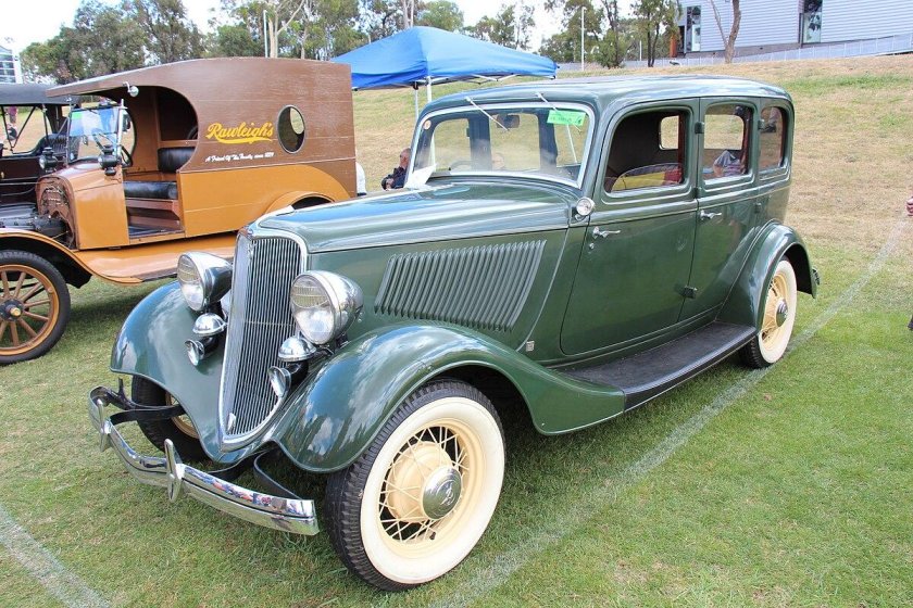 Ford v8 1933