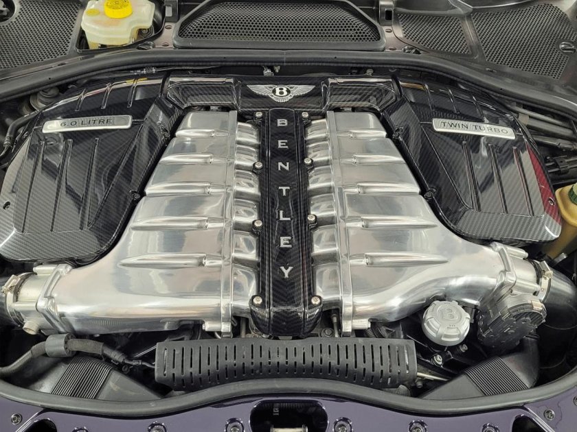 Мотор Bentley w12