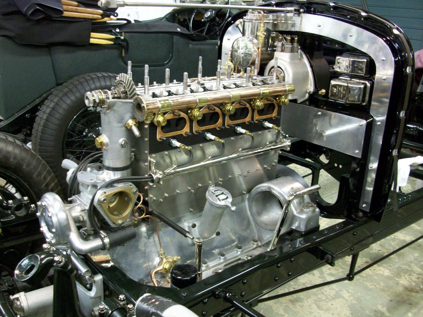 Двигатель Бентли Бловер