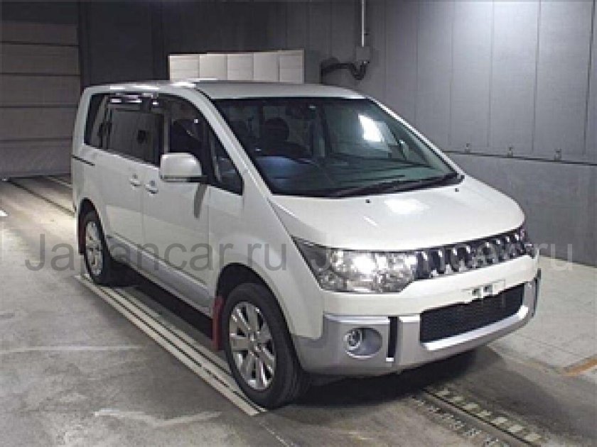 Мицубиси Делика 2018