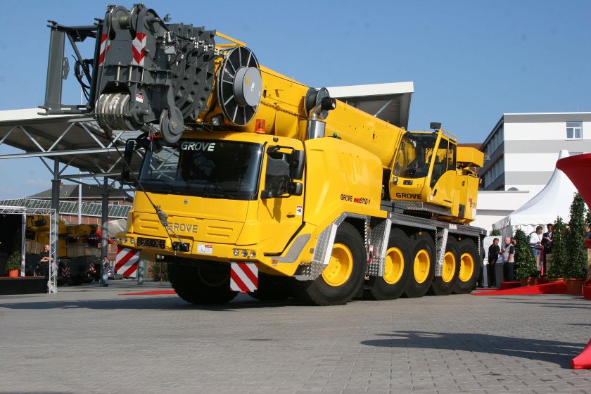 Либхер 100 тонн