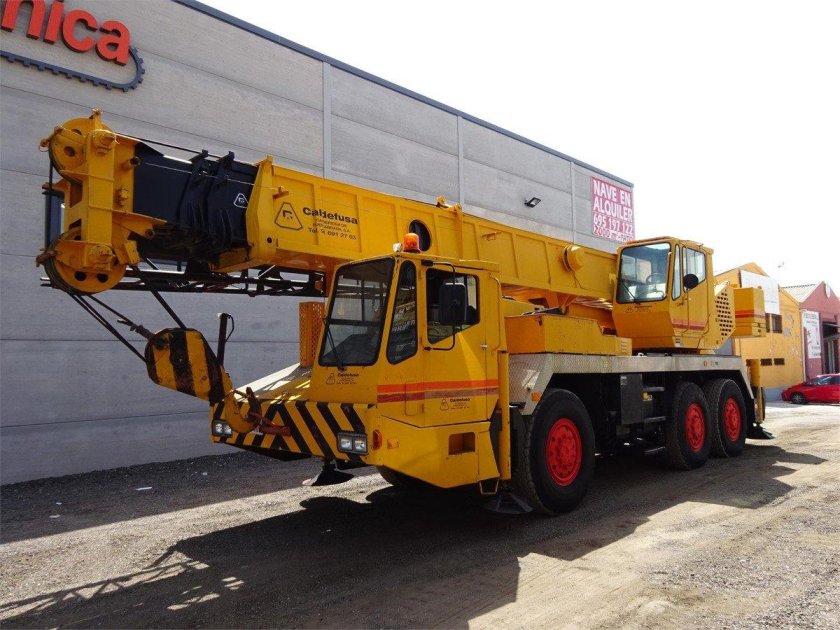 Liebherr LTM 1025