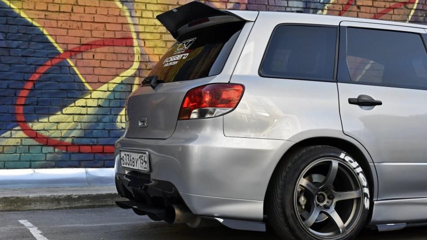 Mitsubishi Airtrek Turbo