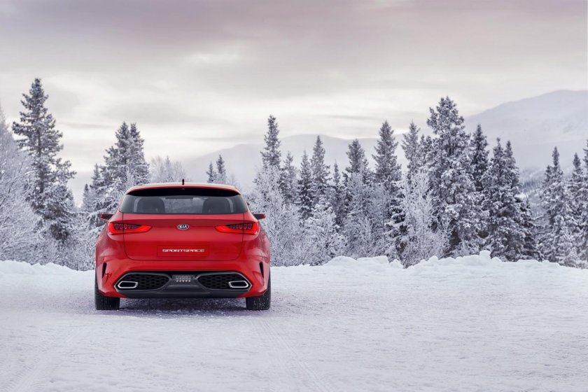 Kia Sportspace универсал