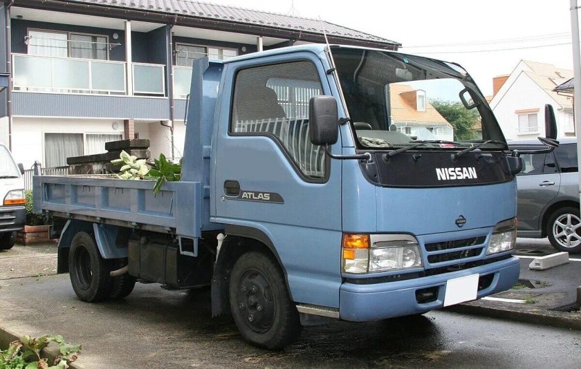 Nissan Atlas h42