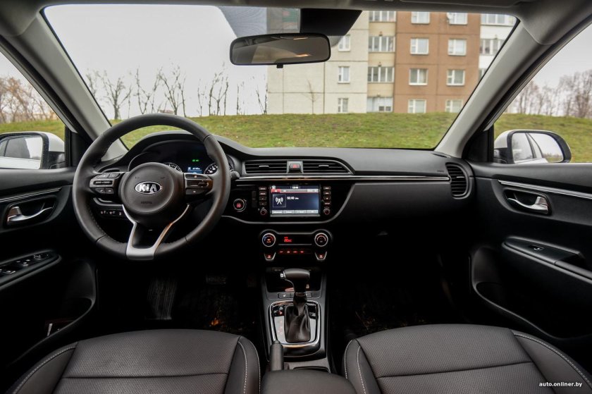 Kia Rio x-line 2019 салон