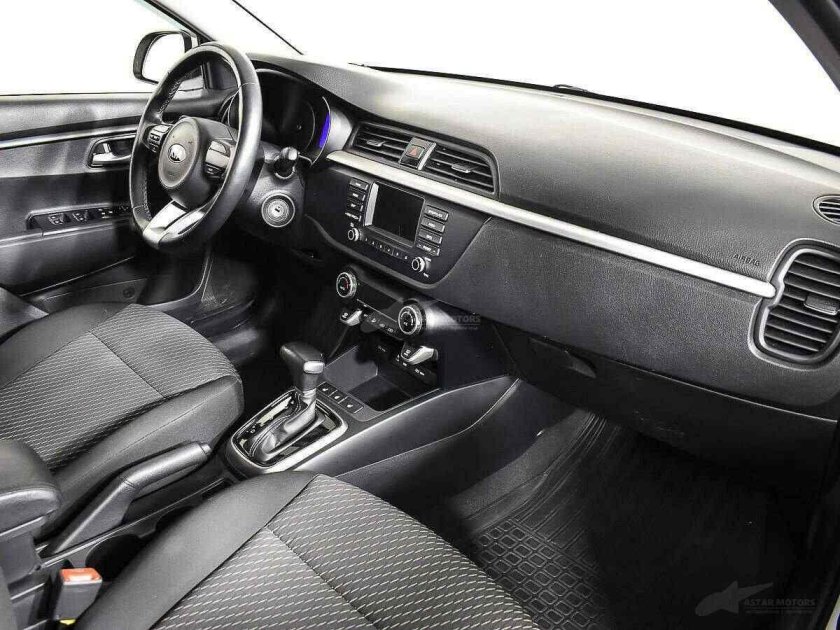 Kia Rio x-line 2019 салон