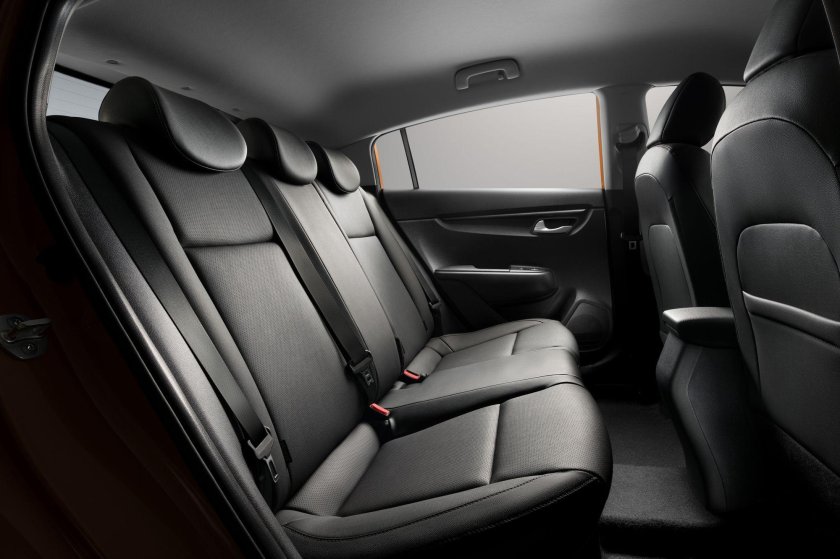 Киа Рио Икс лайн 2020 салон