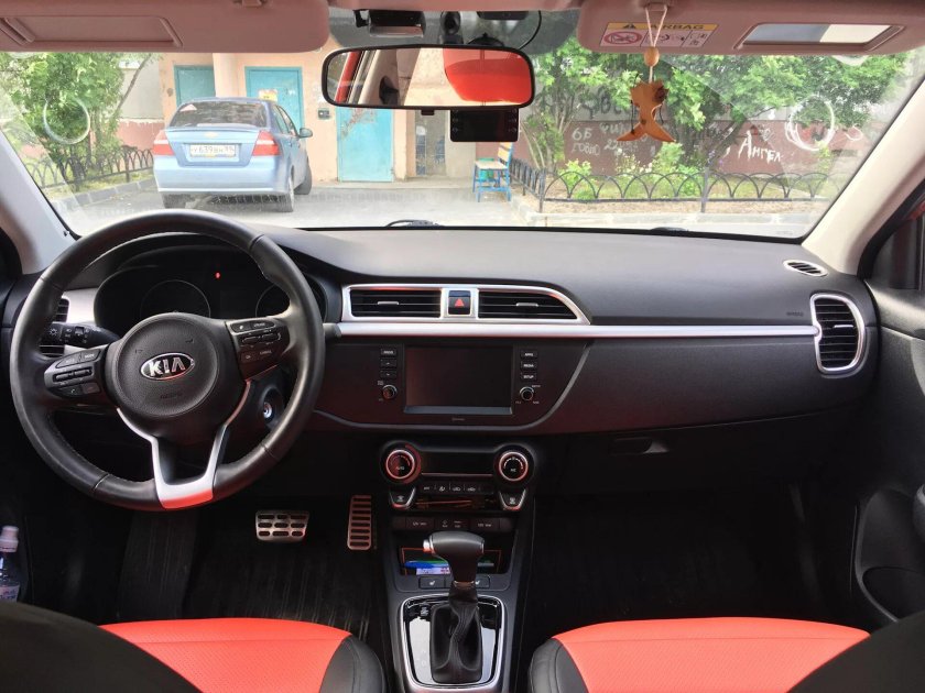 Kia Rio XLINE салон