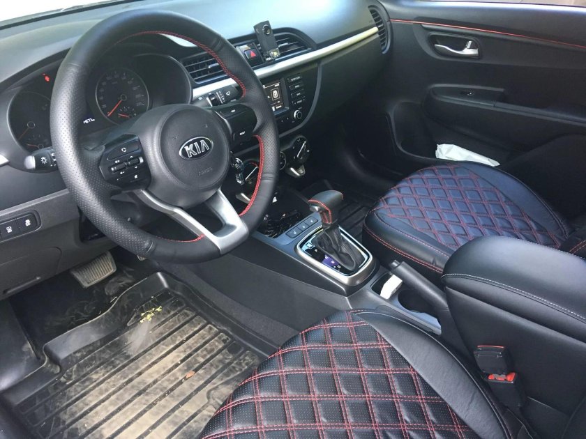 Киа Рио 4 салон