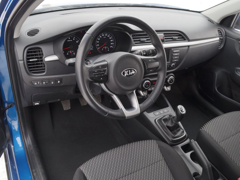 Kia Rio 4 салон