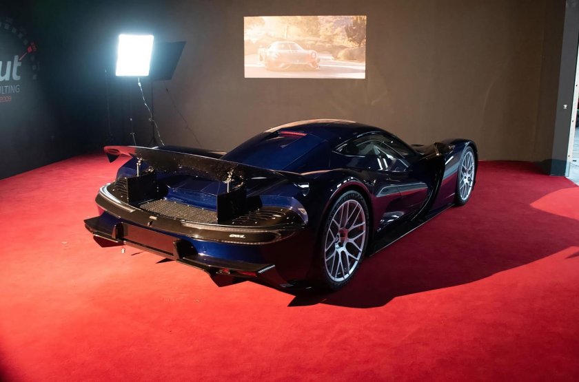 Самая быстрая машина в мире 2023