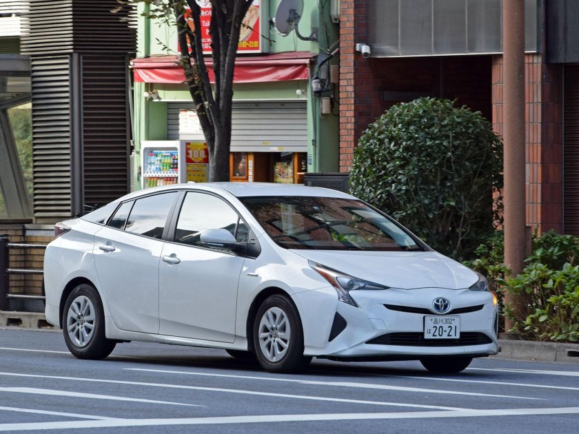 Toyota Prius 2021