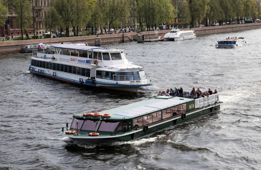Теплоход Золушка Санкт-Петербург